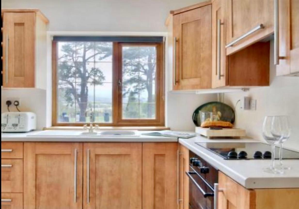 Mountain View Cottage, Hot Tub , Stunning Views Llanhamlach Eksteriør billede